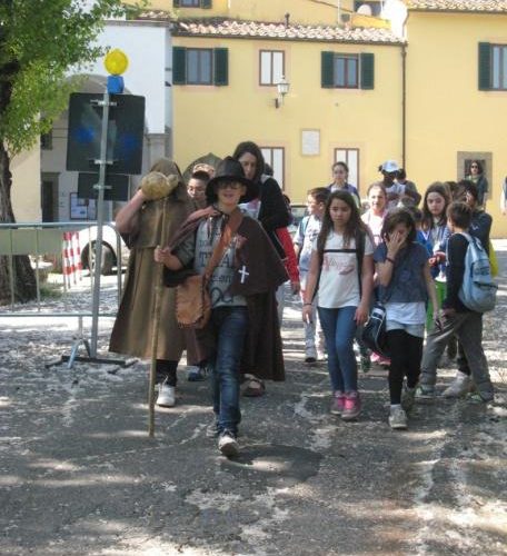 Sui passi del pellegrino: camminare, conoscere, crescere