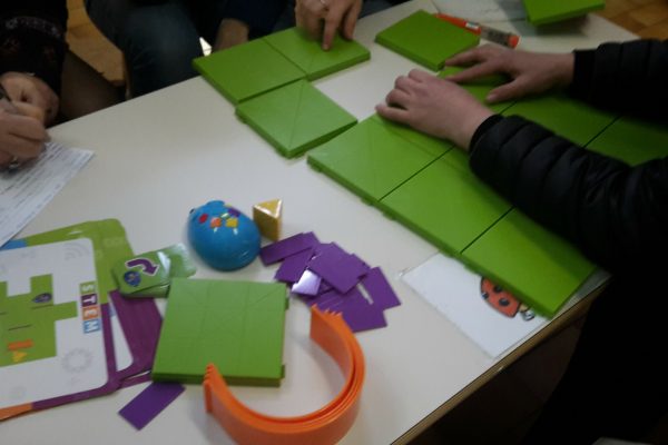 Il dado è tratto: la robotica educativa dal nido in su