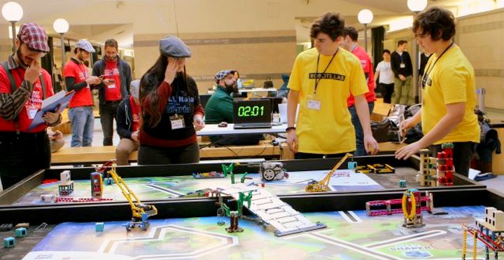 ROBOTS_LAB riparte la squadra di robotica!