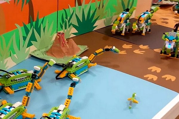 Dinosauri e Robot: dal passato al futuro