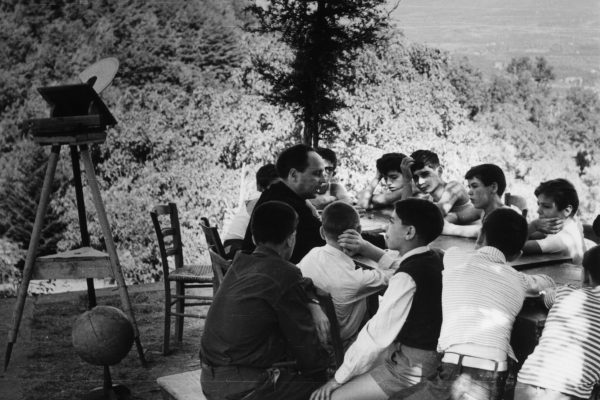 Lettere ad un maestro: gli studenti e le studentesse scrivono a don Lorenzo Milani 